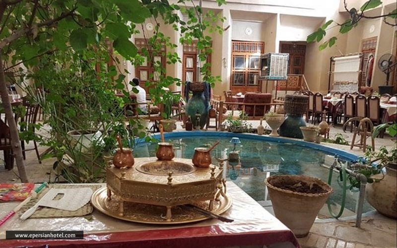 رستوران هتل جاده ابریشم یزد